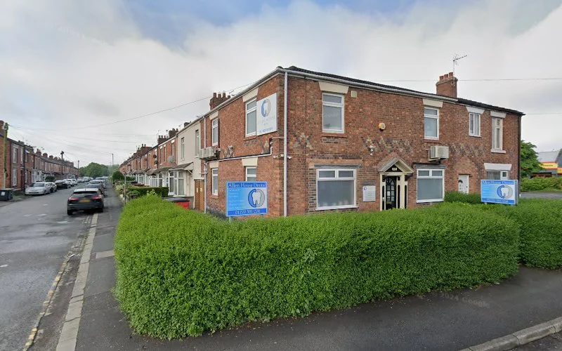 Dr Uzman Haq - Dental clinic in Crewe