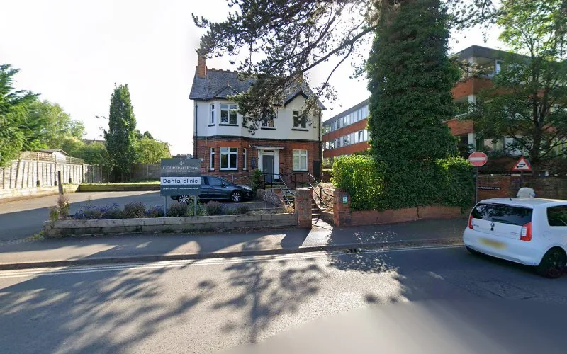 Bennett C - Dental clinic in Henley-on-Thames