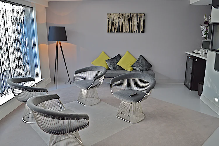 Vogue Dental Care - Dentist in Luton