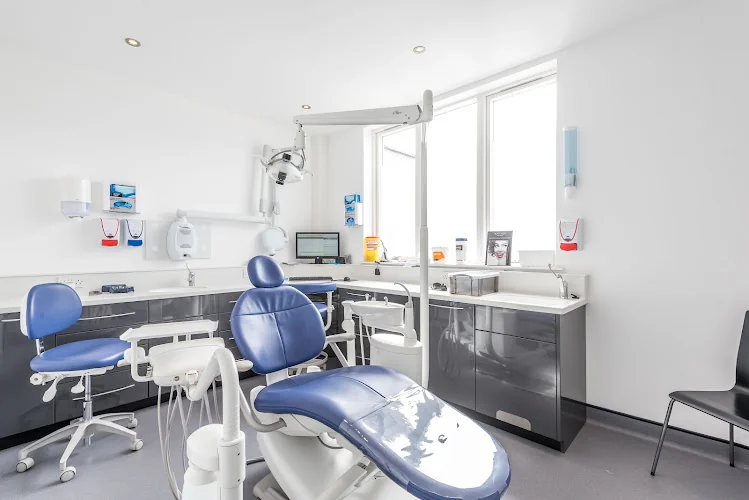 KW Dental & MediSpa - Dental clinic in Dundee