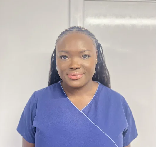 Dr Ebun - Dentist in Mansfield