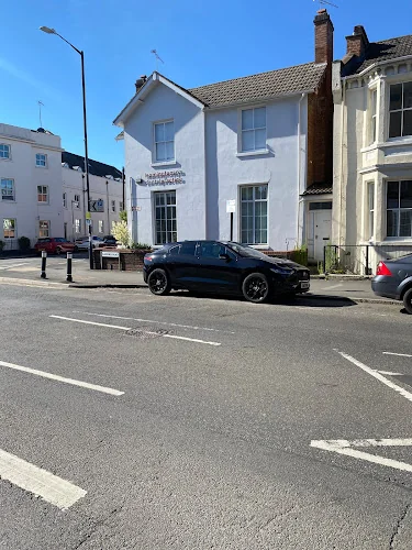 Imran Mansha Dentist - Dental clinic in Leamington Spa