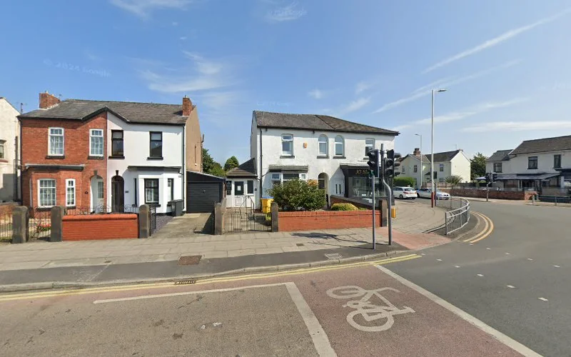 Tooth Talk - Dental clinic in Southport