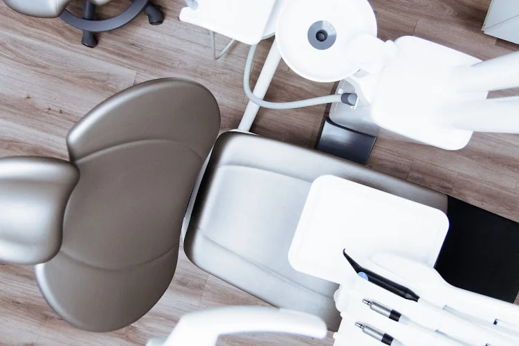 Dr N Khan Awal and Associated Ltd - Dentist in Pontypridd