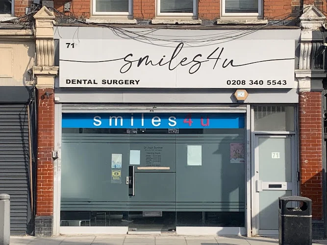 Smiles4U - Dental clinic in London