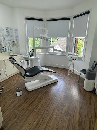 Cray Dental Care - Dental clinic in Orpington