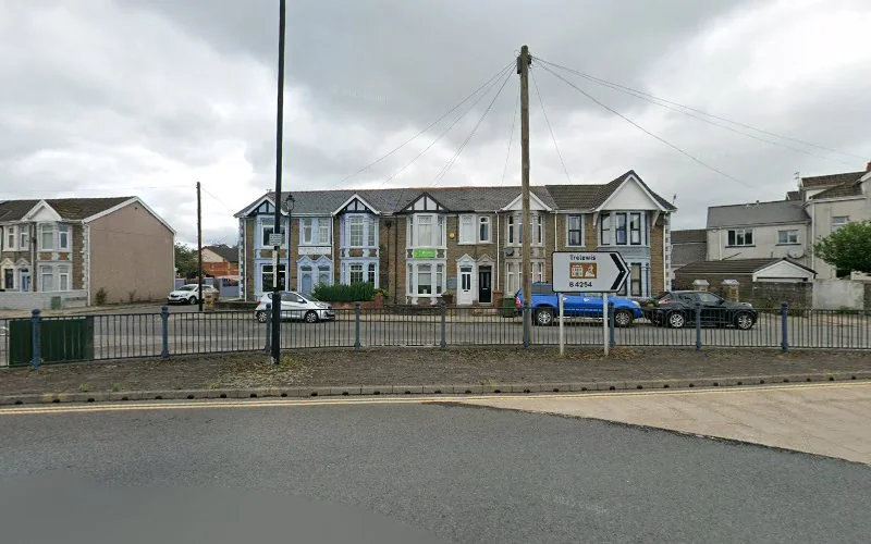 Grove Dental Practice - Dental clinic in Treharris