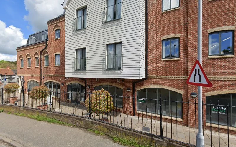 Castle Dental - Dentist in Stansted