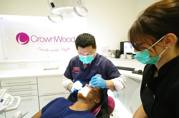 CrownWood Dental - Dentist in Bracknell