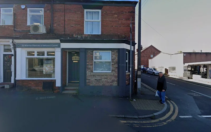 32 Whites Dental & Implant Clinic - Dental clinic in Manchester