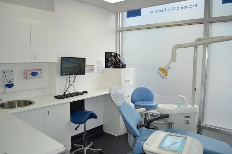 Canberra Dental Practice - Dental implants periodontist in London