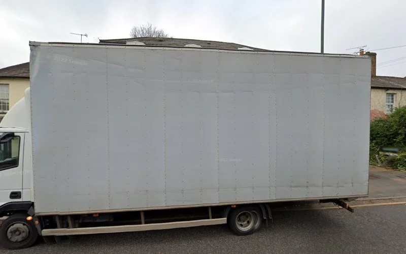 Clayes Des & Associates - Dental clinic in Sawbridgeworth