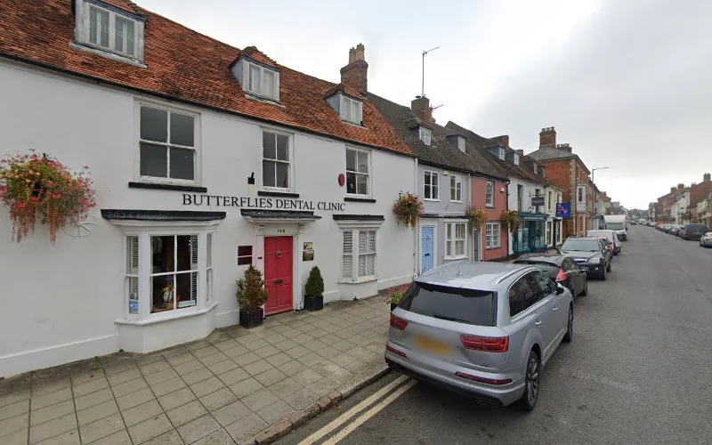 Sue Braun. Butterflies Dental Clinic - Dentist in Milton Keynes