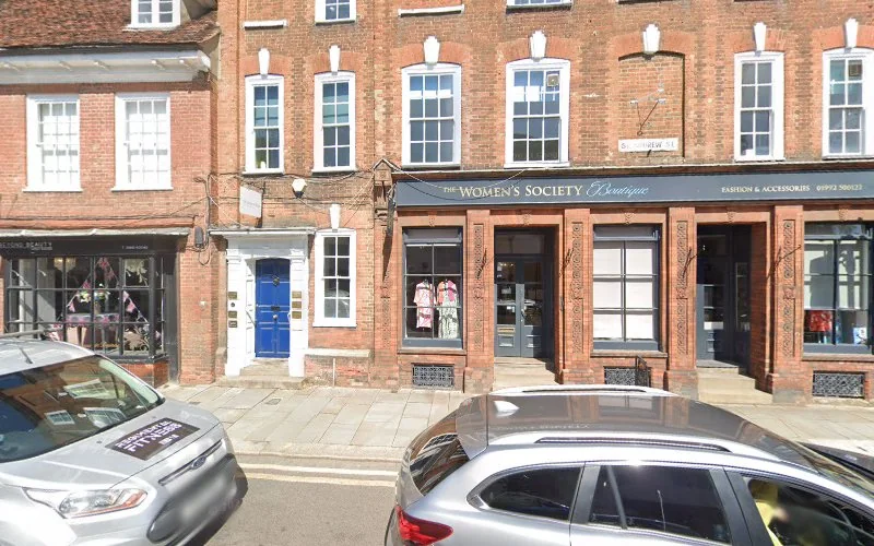 King C J R - Dental clinic in Hertford