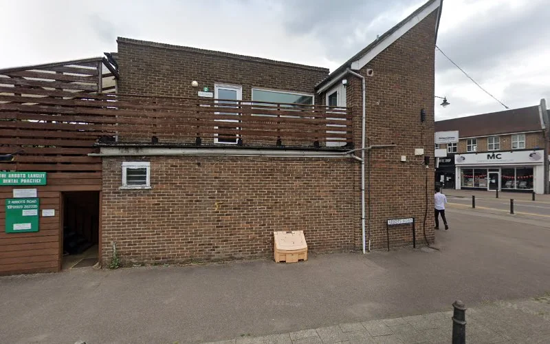 Mr R F Colin - The Abbots Langley Dental Practice - Dentist in Abbots Langley