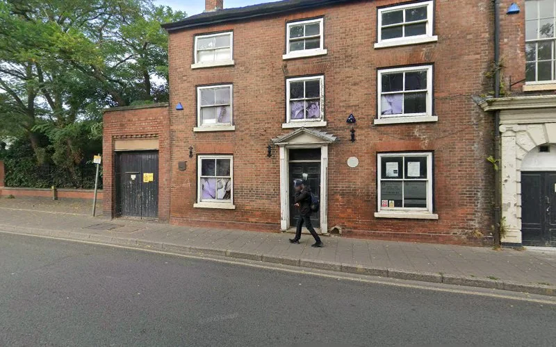 Dr Atta Khan - High Street Dental Practice (Burton) - Cosmetic dentist in Burton-on-Trent