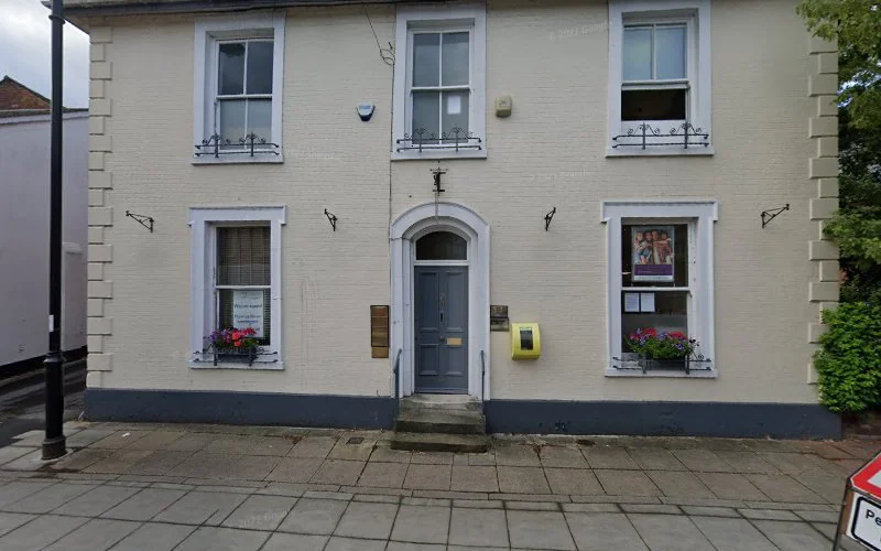 Hurrell R J - Dental clinic in Romsey