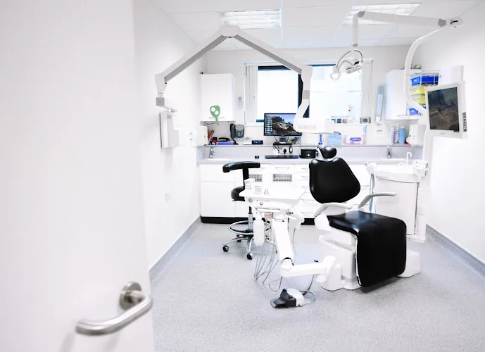 Belmont Park Dental and Implant Care - Dental clinic in London