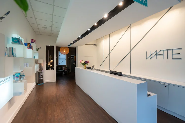 White Dental and Cosmetic Rooms - Dental clinic in London