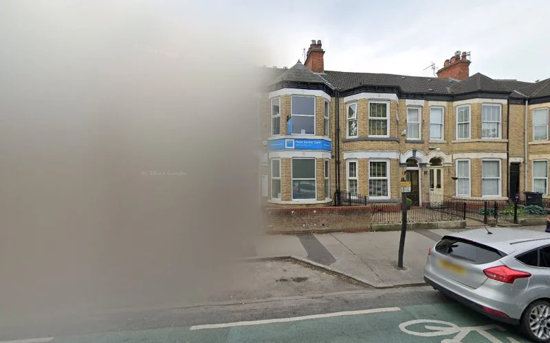 Newell G R - Dentist in Hull