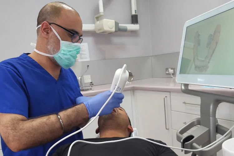 The Dental & Cosmetic Clinic - Dental implants periodontist in Wigston