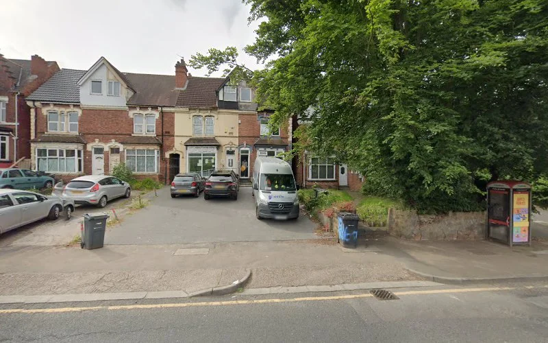 Smiles 4 U - Dental clinic in Birmingham