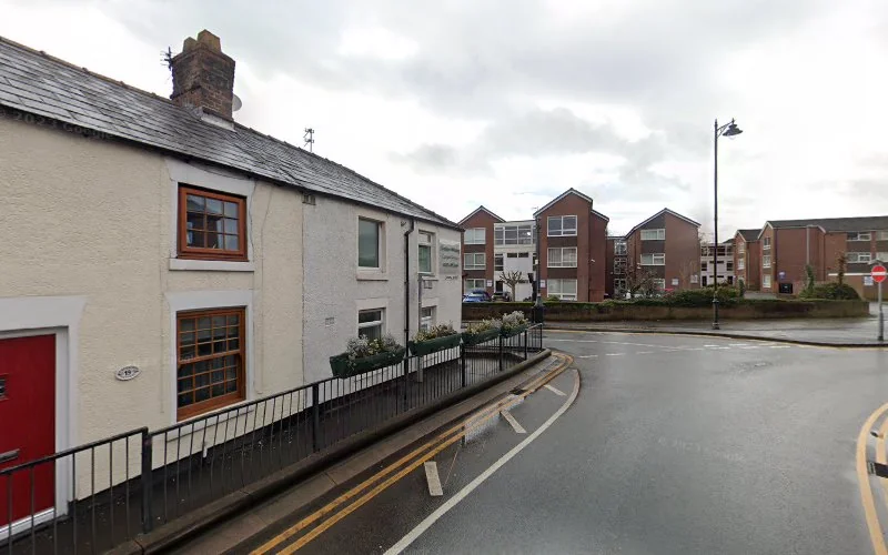 Wilding A G - Dental clinic in Poulton-le-Fylde