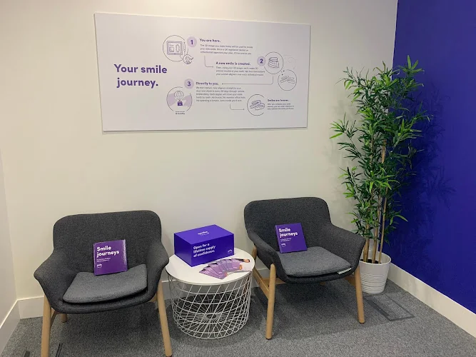 Smile Direct Club - Dentist in Glasgow