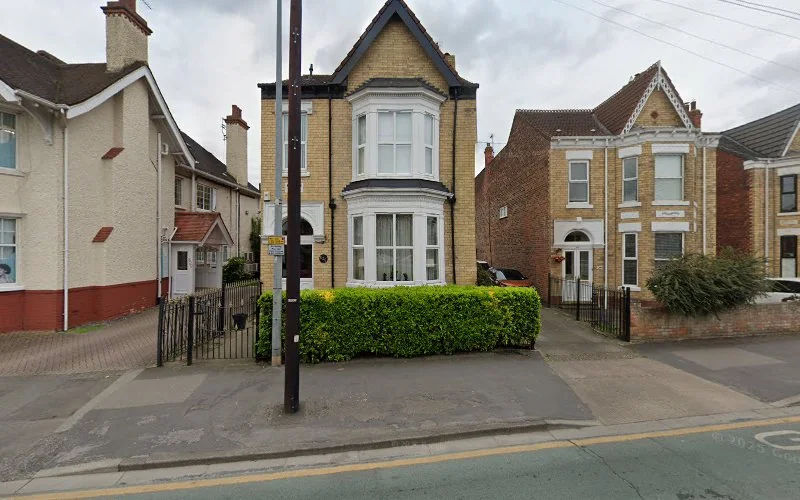 Mazecaite Dr L - Dental clinic in Hull