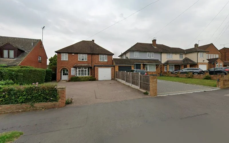 Sayanvala H - Dentist in Hemel Hempstead