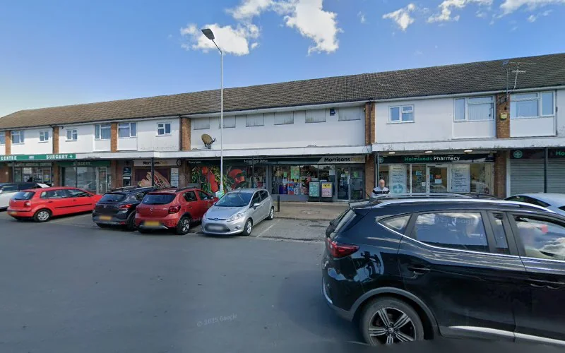 HT Dental Surgery - Dental clinic in Prenton