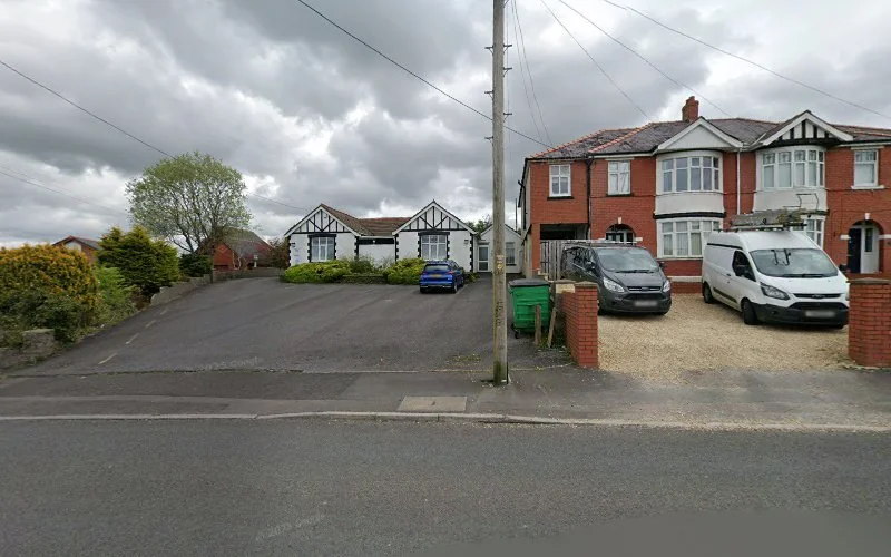 Llannon Road Dental Practice - Dental clinic in Llanelli