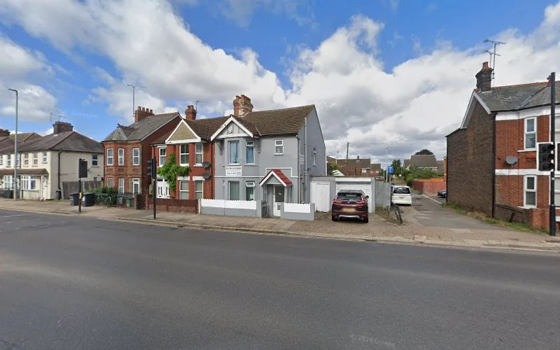 Dr D Gunaseelan - Mr D Gunaseelan - Dentist in Luton