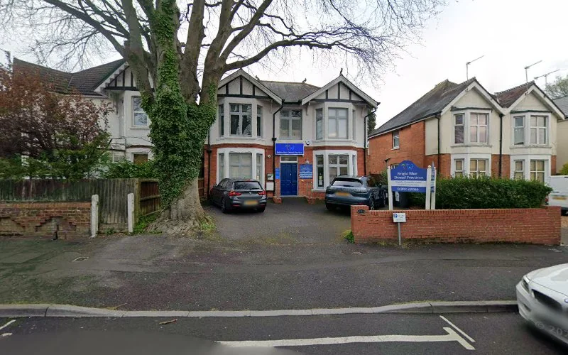 Johan Henning Dental Surgery - Dental clinic in Bournemouth