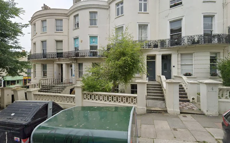 Cosmetic Dental Brighton Dentist - Dental clinic in Hove