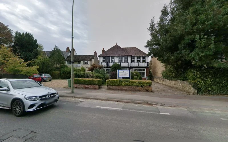 Summertown Dental and Implants - Dental clinic in Oxford