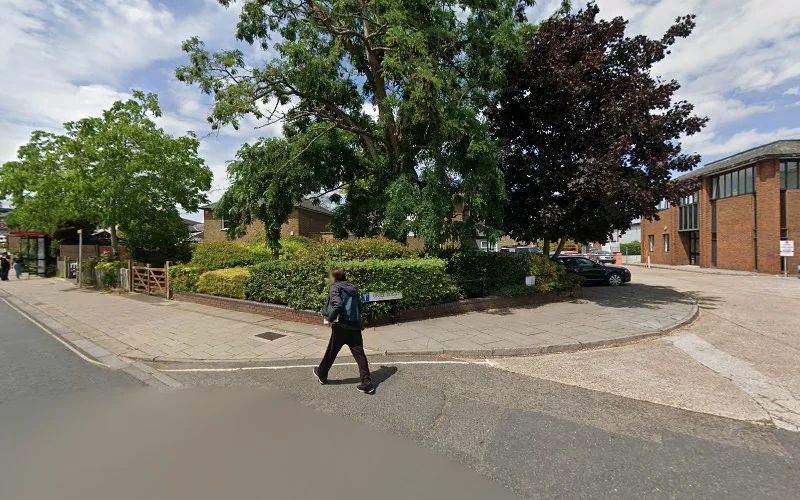 Simply Dental - Dental clinic in Twickenham