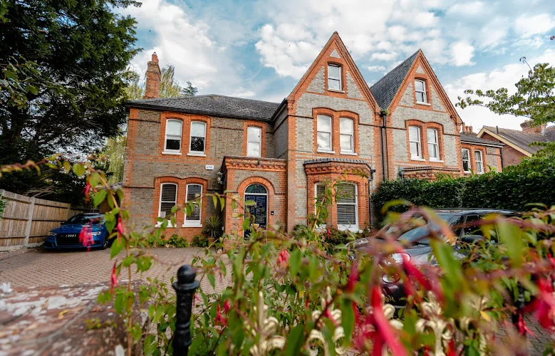 Gwynne Dental - Leading Private Dentist, Basingstoke, Hampshire - Dental clinic in Basingstoke