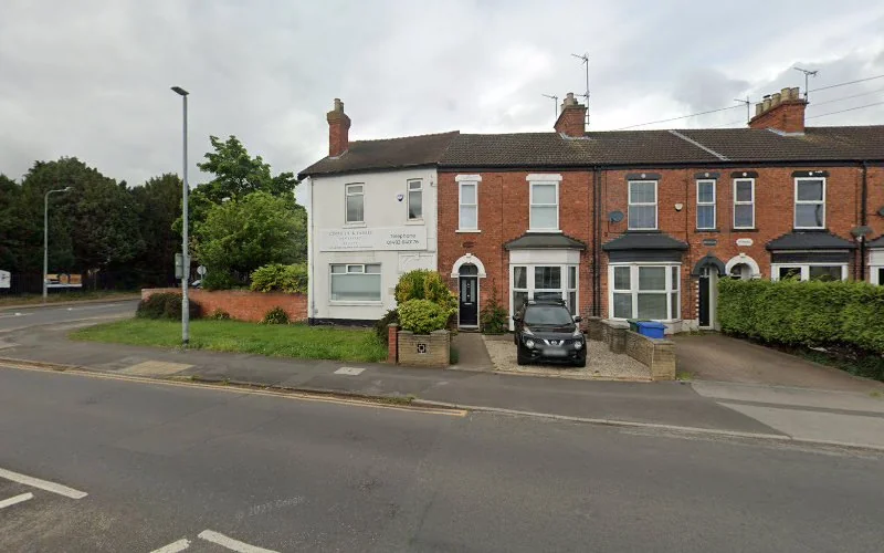 Lopez H - Dentist in Hessle