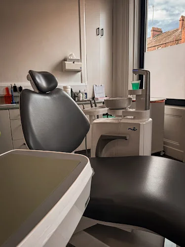 Queen's Quarter Dental - Dental clinic in Belfast