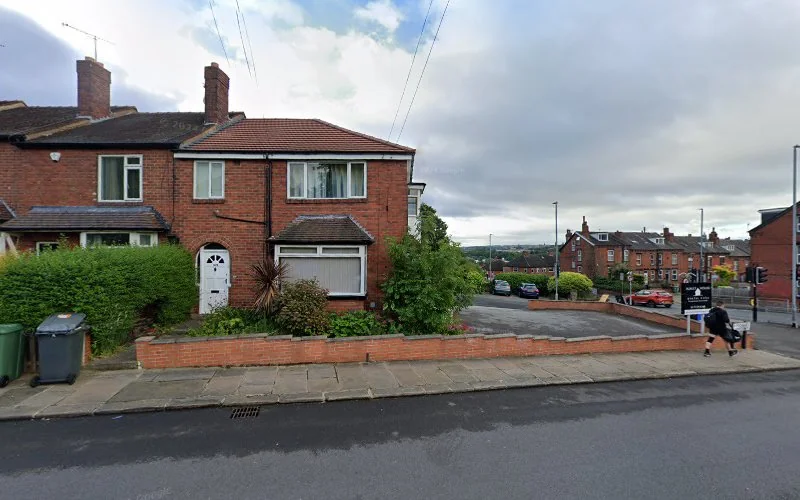 Burley House Dental Care - Dental clinic in Leeds