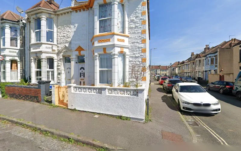 Super White Smile - Dental clinic in Bristol