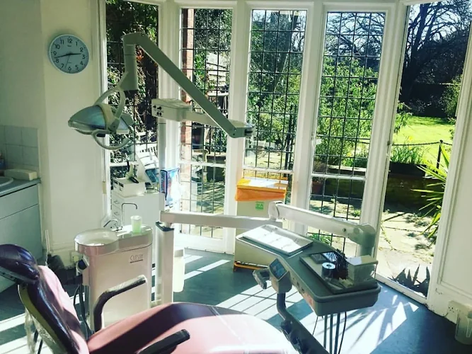 Prentis Dental Studio - Dental clinic in London