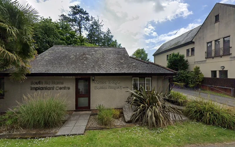 Manor Lodge Dental Surgery - Dental clinic in Totnes