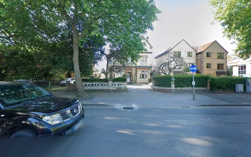 Edelman Roger Adrian - Dentist in Reading