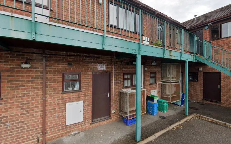 West Miss C - Dental clinic in Waltham Cross