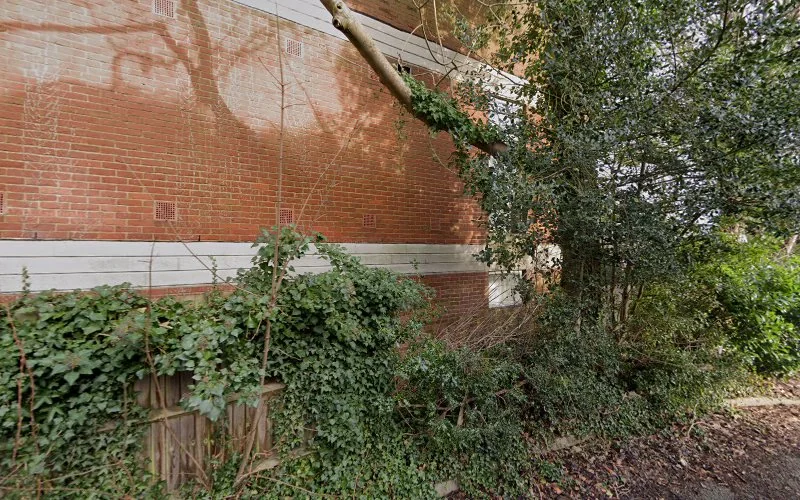 Shaw a J - Dentist in Ashford