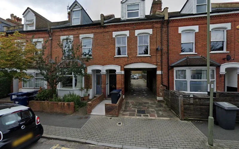 Lasalle Dental Studio - Dental clinic in London