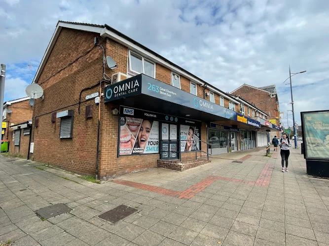 Omnia Dental Care - Dentist in Manchester