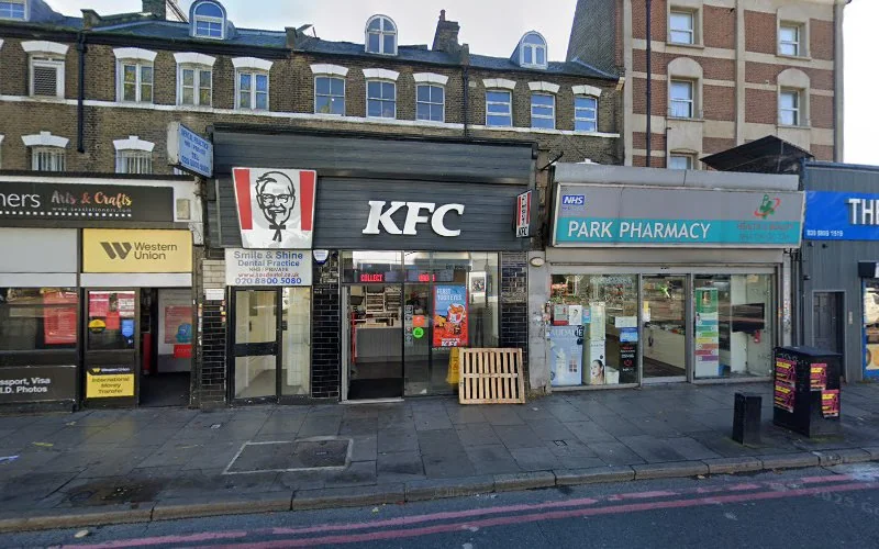 Smile & Shine Dental Practice - Dental clinic in London